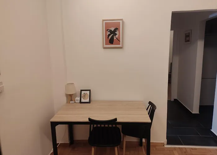 Cozy Apartment Downtown